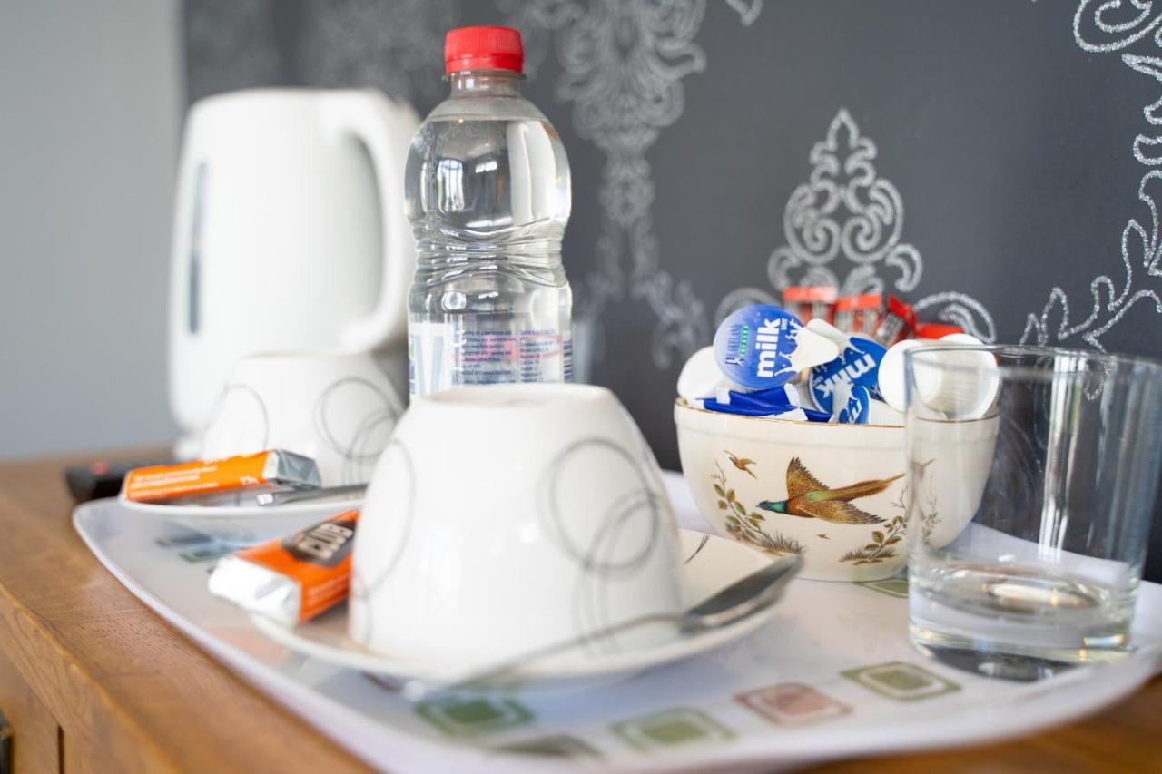 ブッシュミルズ Rest A While Bed & Breakfast エクステリア 写真